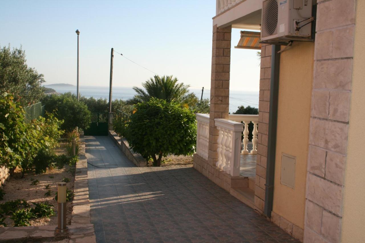 Apartman Laura Primosten Exterior photo